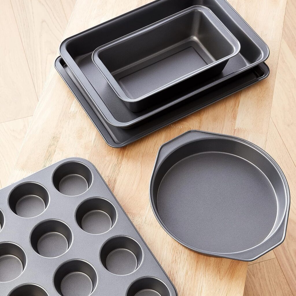 Amazon Basics 6 Piece Nonstick, Carbon Steel Oven Bakeware Baking Set, 40.5 cm x 28.5 cm x 15 cm