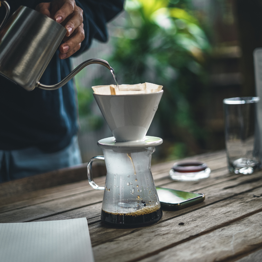 What Gadgets Can Assist With Achieving The Ideal Water-to-coffee Ratio For Brewing?