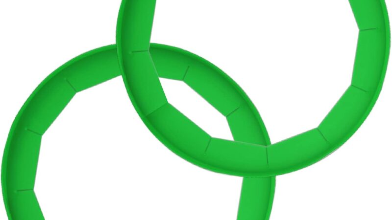 Two green Antenda adjustable silicone pie crust shield rings