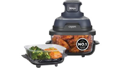 Ninja CRISPi 3.8L glass air fryer with power pod on the large dish and the smaller 1.4L glass dish beside it