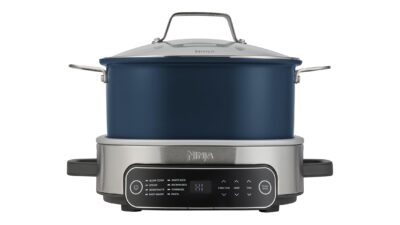 Ninja Foodi PossibleCooker 6L in midnight blue with its glass lid and control panel
